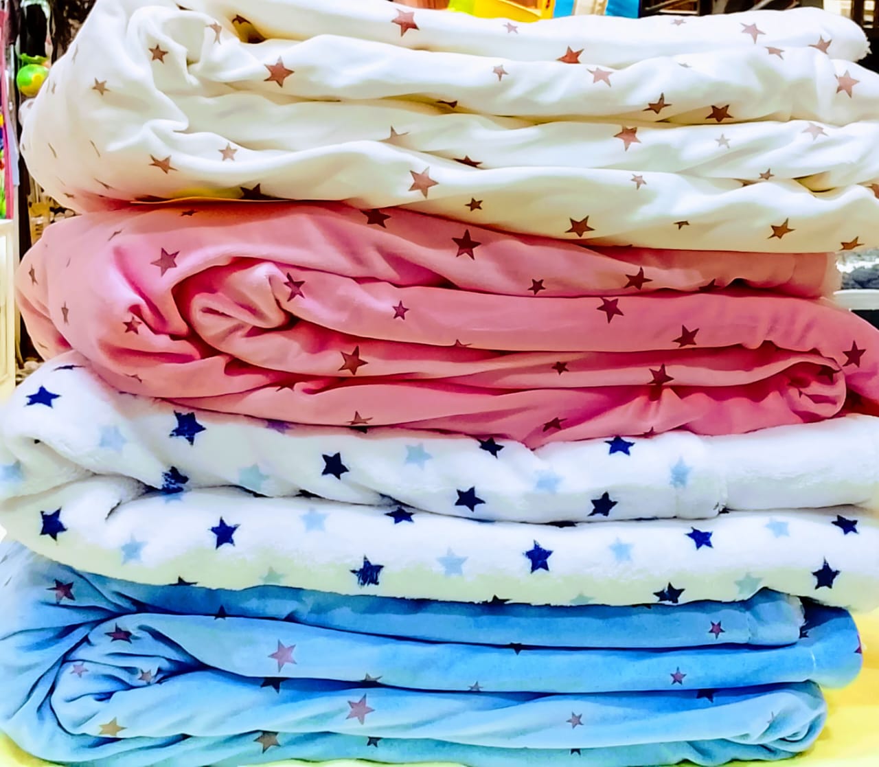 Baby Stars shawls  Super soft, care of skin for baby, high warmth retention, good choice for gift, promotion, home, and outdoor using. This great receiving blanket is a ultra soft and cuddly blanket f