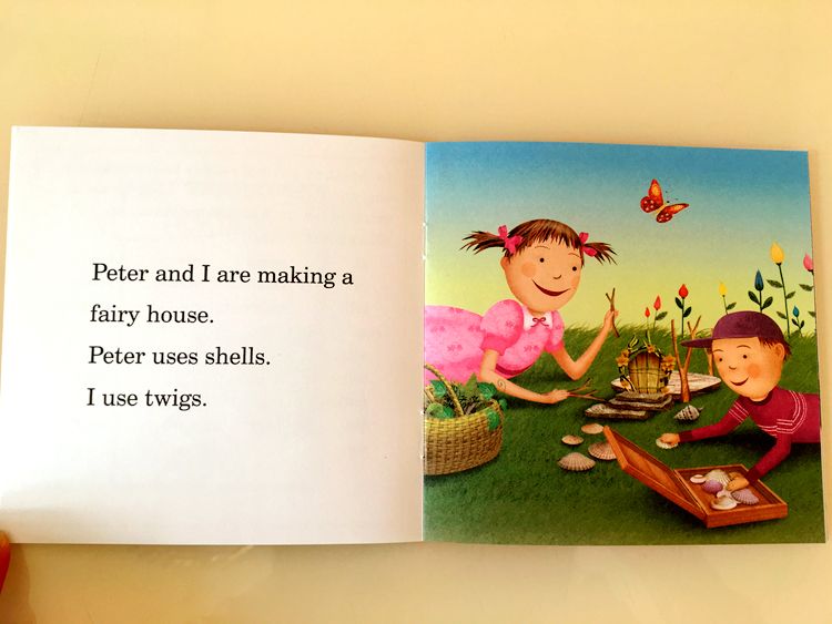 "I Can Read!" Help your child discover the joy of reading with these first Phonics Set. This 12-book collection of 7 Different Sets is designed to build strong phonics skills and boost early literacy.