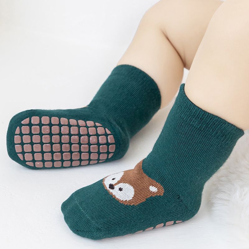 Keep tiny toes cozy, safe, and stylish with our 5 Pairs Baby Anti-Skid Socks. Designed with love for little explorers, these socks feature adorable animal faces that bring joy to every step. For 0-5 Y