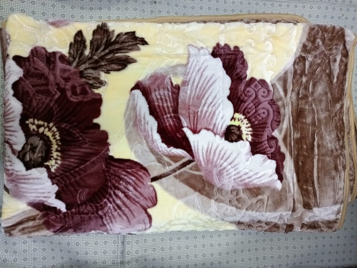 Single Ply Blanket 6x6 – Soft Warm Lightweight Everyday Blanket, Soft and warm single ply fabric for everyday use, Lightweight yet cozy for all seasons, Gentle on skin and breathable material.