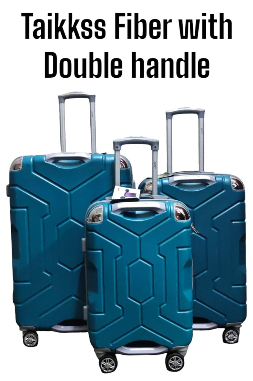 3 Pieces PVC High Quality Travel Suitcase Travel Bag Travel Briefcase With Wheel. Made of durable PVC material, it is lightweight and easy to transport.