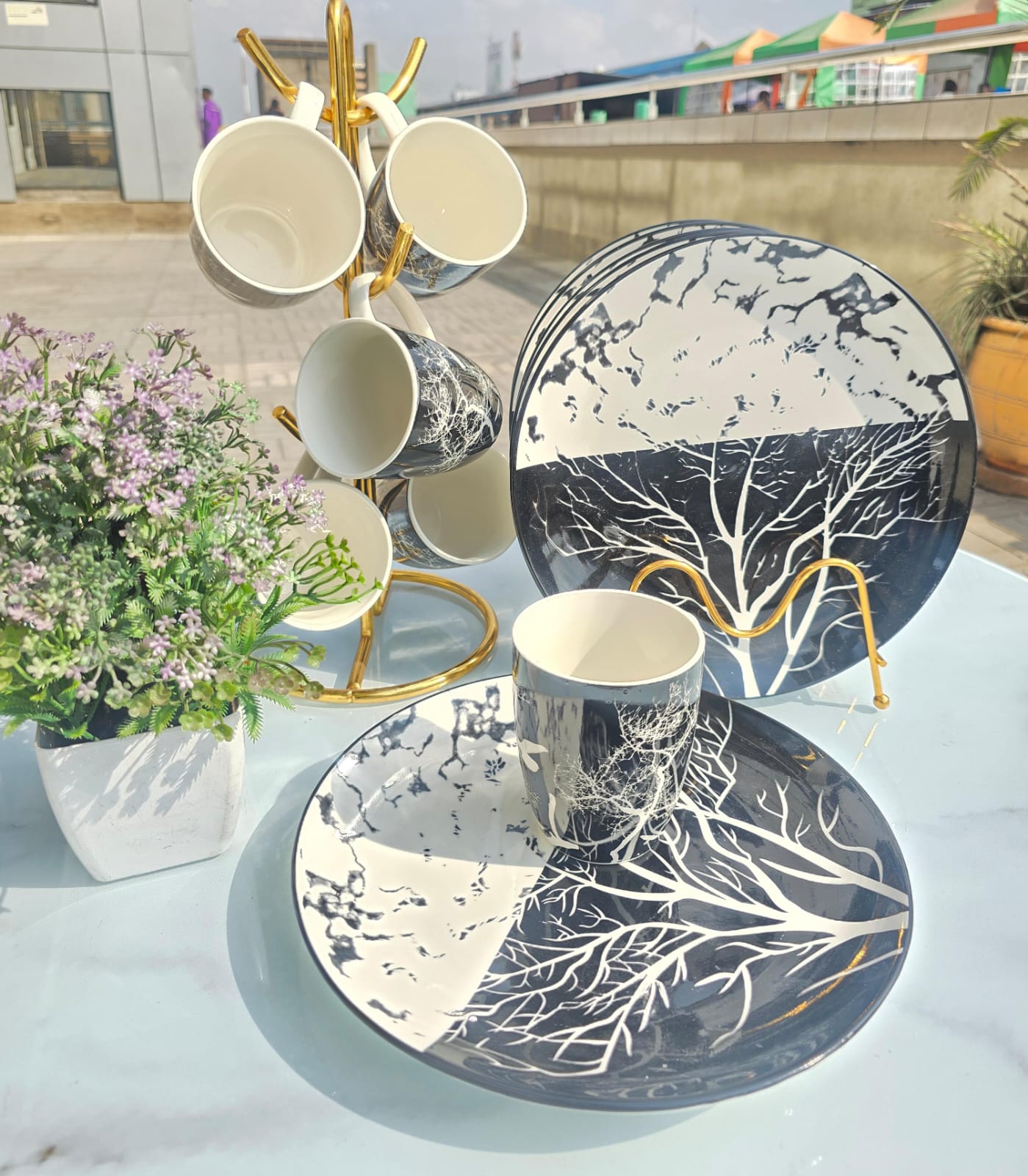 offer offer !!12pcs Unique Dinner Set Of 6 Dinner Plates And 6pcs Mugs We brings you this perfect dinner plate with a premium quality for your daily kitchen needs that will help you serve the perfect