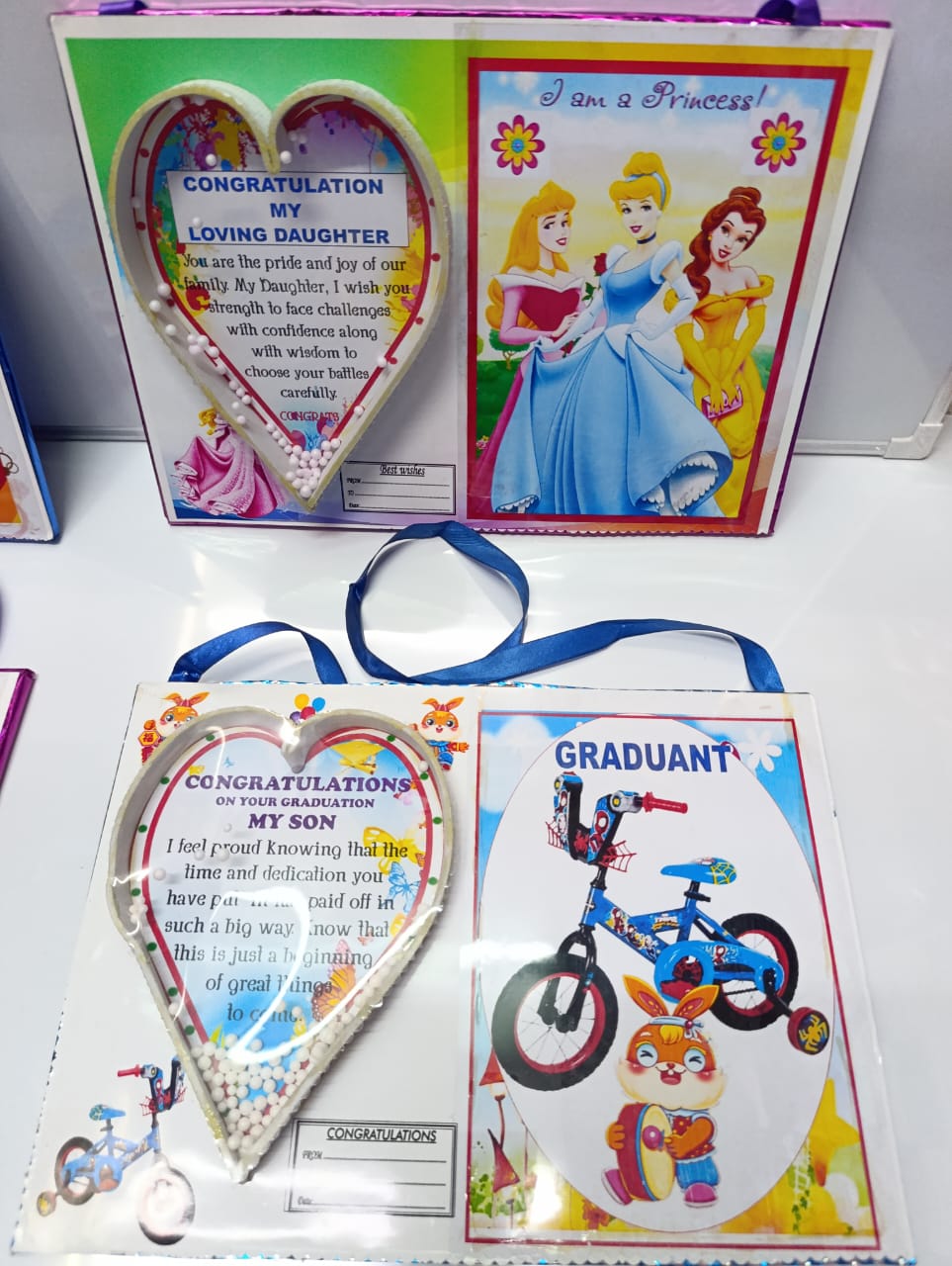 PRICE DROP !! 4x6 inch Hanging Picture Frames, Wall Picture Frames with Real Glass, Foldable Picture Frame.
Clear Glass: Glass has excellent perspective, it can better showcase the vividness of photos