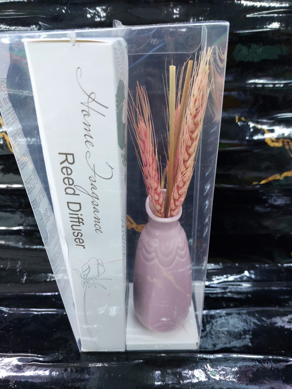 Decorative flowers &ceramic vase Reed diffuser  with 50ml long lasting  essential oil