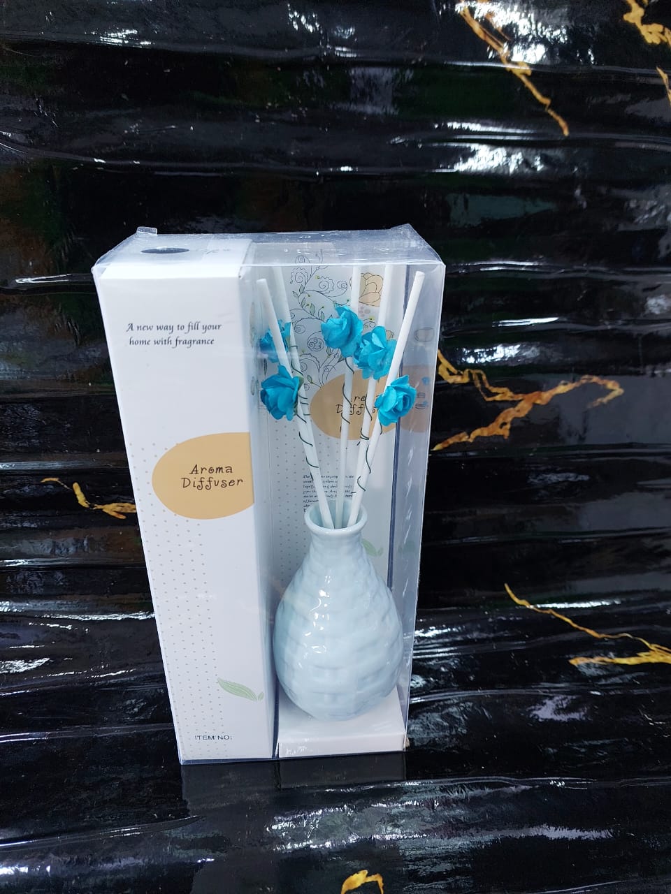 Decorative flowers &ceramic vase Reed diffuser  with 50ml long lasting  essential oil