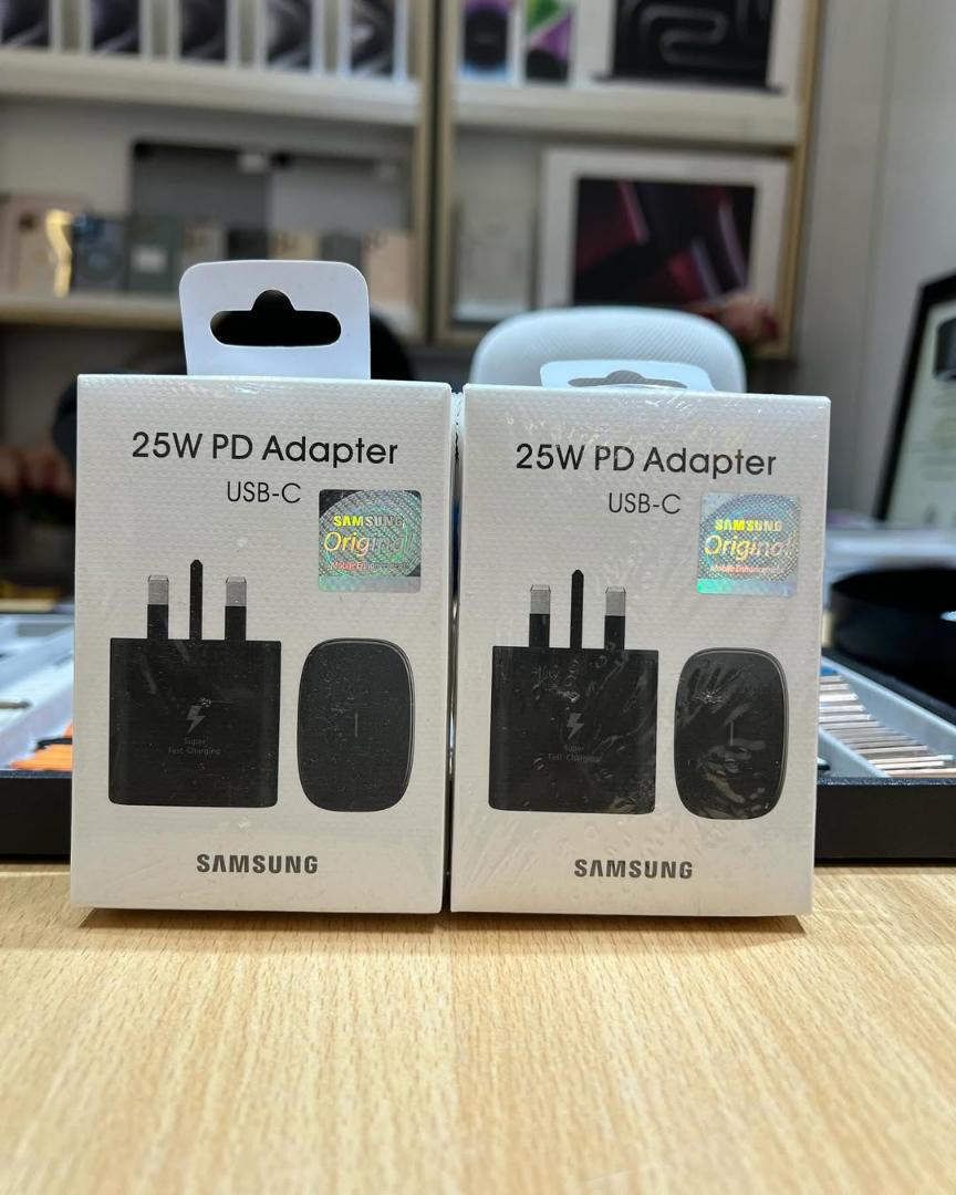 25 WATTS COMPLETE SAMSUNG C-C CHARGER