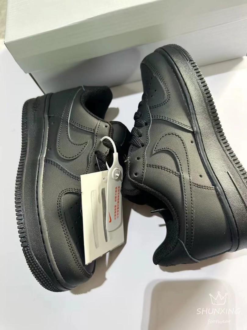Airforce 1 black leather unisex