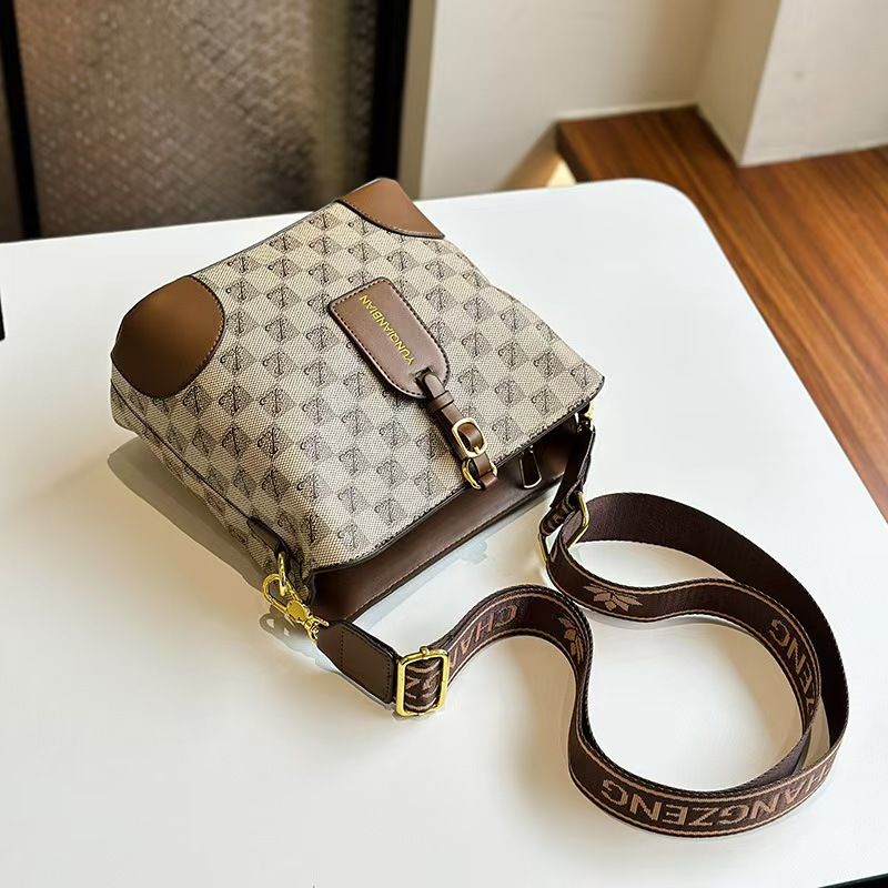 Women's Trendy Fashion Printed Shell Bag Casual Crossbody Bag Versatile Shoulder Bag Designer Small Purse and Handbags