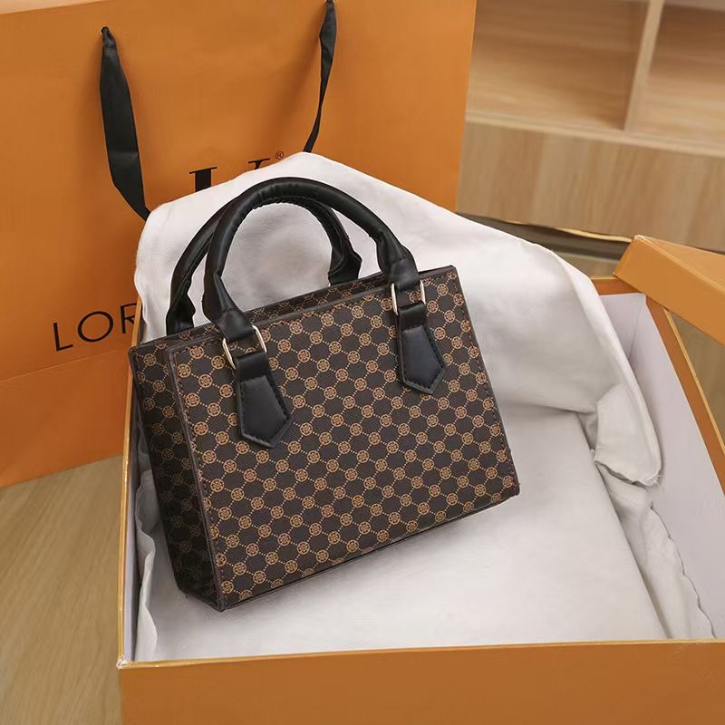 Vintage Print Bag Female All-match Advanced Sense Tote Bag 2025 New Fashion Temperament Female Bag Korean Version Handbag Whole Network Quality First Service First Price Lowest