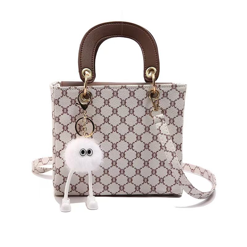 Cross-border Vintage Portable Women's Bag New Personality Fashion Hundred Large Capacity Single Shoulder Crossbody Bag Wholesale Whole Network Quality First Service First Price Lowest