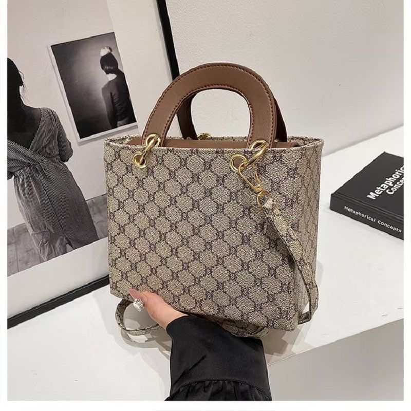 Cross-border Vintage Portable Women's Bag New Personality Fashion Hundred Large Capacity Single Shoulder Crossbody Bag Wholesale Whole Network Quality First Service First Price Lowest