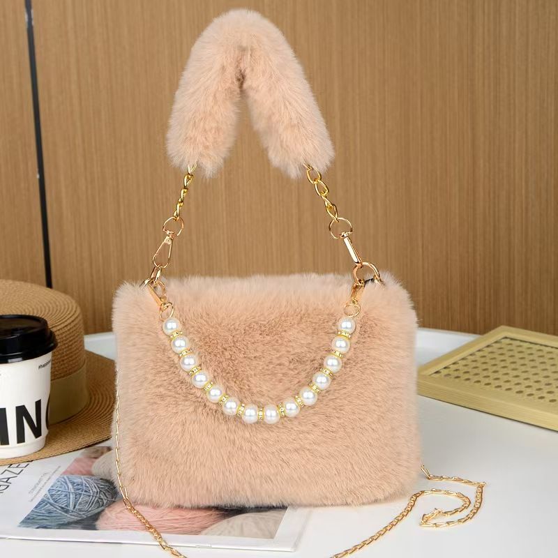 New Autumn-Winter Plush Handbag. Women's Fashionable Small Indie Chain Crossbody Bag. Small Square Bag With Plush Material. Top Quality Across The Entire Internet.
