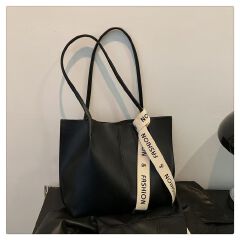 Large Capacity Women's Bag 2024 Spring/Summer New Niche Retro Shoulder Bag Advanced Sense Large Bag Commuter Tote Bag Tide Whole Network Quality First Service First Price Lowest