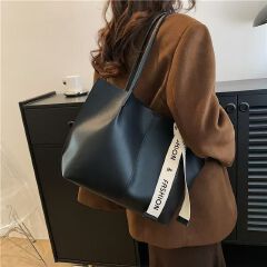 Large Capacity Women's Bag 2024 Spring/Summer New Niche Retro Shoulder Bag Advanced Sense Large Bag Commuter Tote Bag Tide Whole Network Quality First Service First Price Lowest