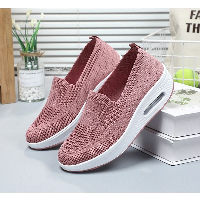 New Arrival Women Breathable Running Shoes Fashion Sneakers Breathable Lightweight Fashion Casual Shoes For Lady Sport Shoes Fitness Athletic Sport Shoes