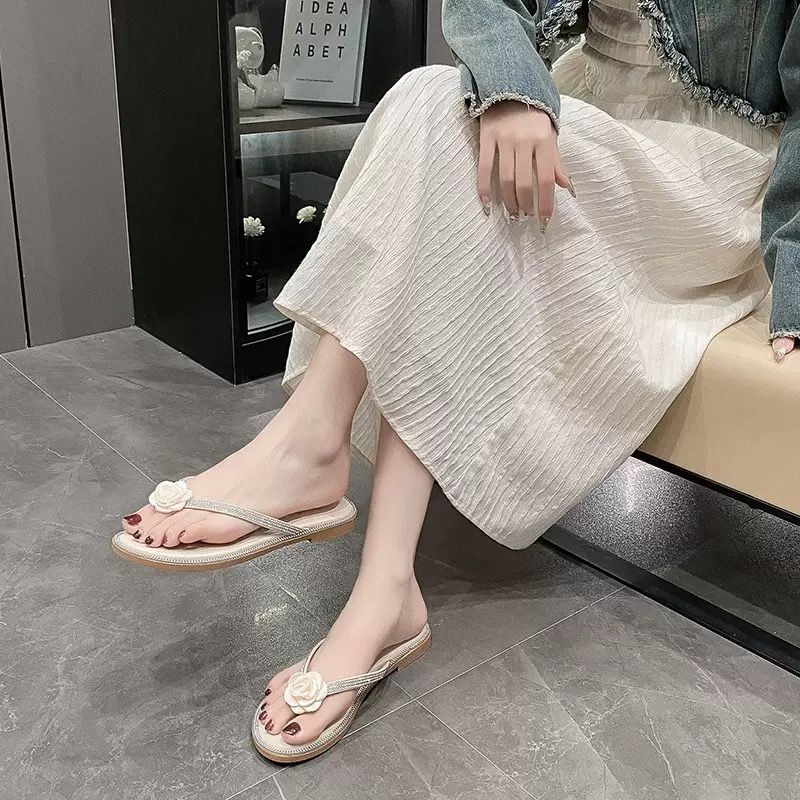 New Arrival  Fashion Women’s Sandals  Open Shoes Low Heels Flat Bottom  Slippers Ladies  Shining Flowers Daily Shoes Girls Sandals