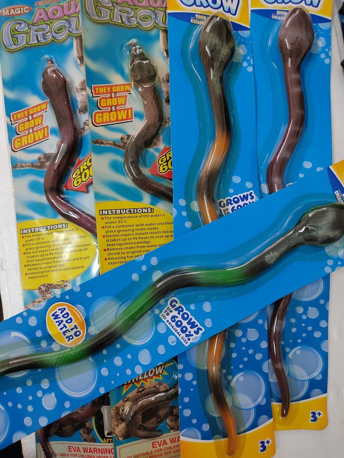 2pcs snakes and crocodiles bigger Soak in water and become a big snake for 7 days and expand 600%. Tik Tok develops the same toy. Remember the fun of teasing snakes and crocodiles randomly