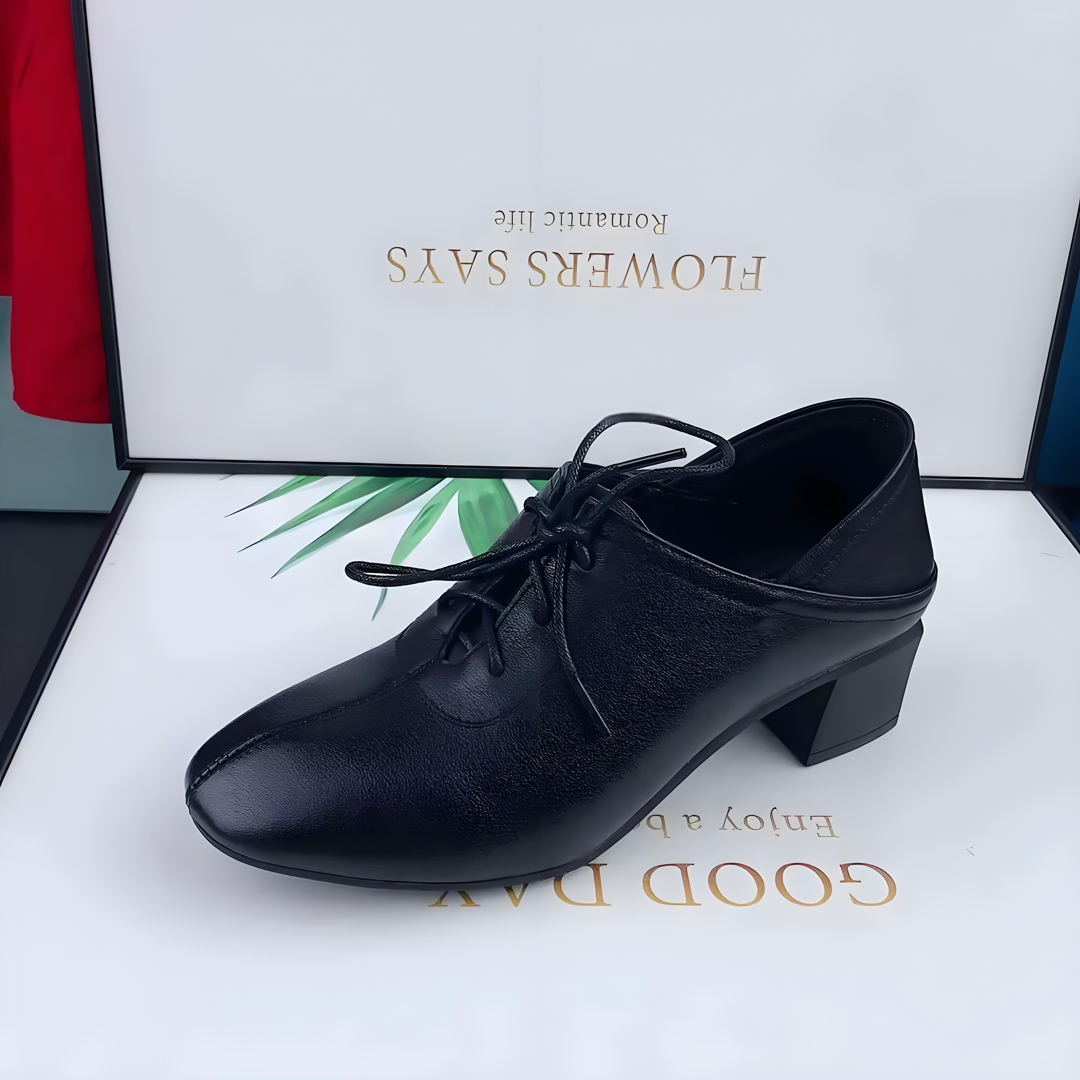Women Shoes with middle heels Soft soled Waterproof water Black shoes frenulum leather shoes Light and comfortable leisure shoes Business shoes Oxfords