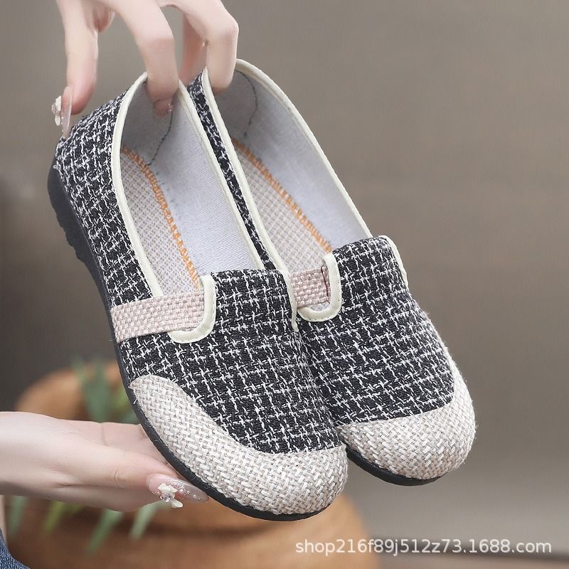 Cloth shoes single shoes casual soft soles middle-aged and elderly mothers'shoes one-foot fisherman beanie shoes women's shoes ladys shoes