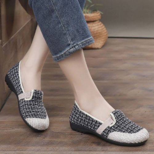 Cloth shoes single shoes casual soft soles middle-aged and elderly mothers'shoes one-foot fisherman beanie shoes women's shoes ladys shoes
