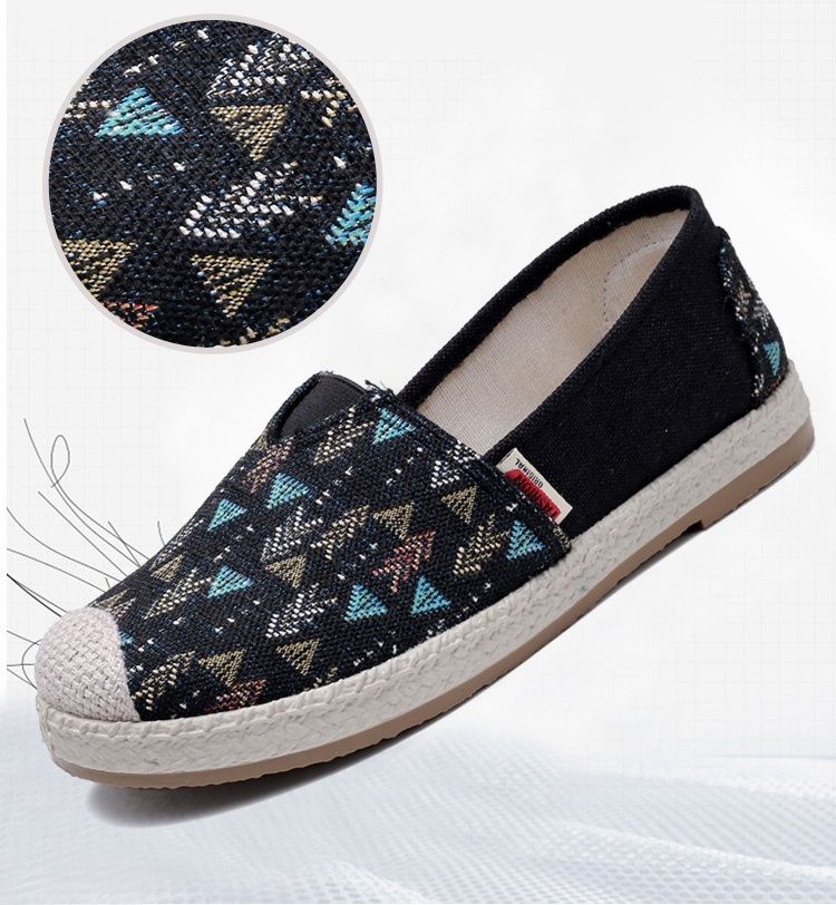 Shoes women's 2025 new fisherman shoes one foot slip-on slip-on shoes flat fashion casual old Beijing cloth shoes black