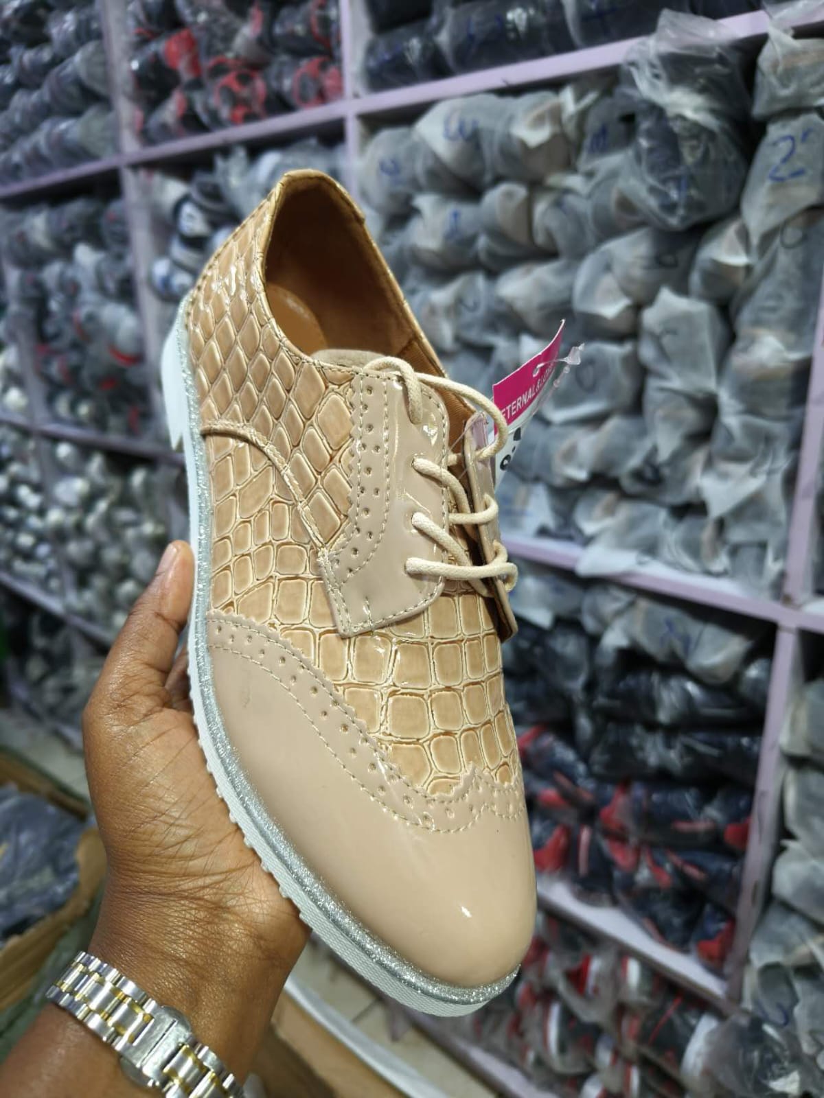 HIGH QUALITY LADIES BROGUES