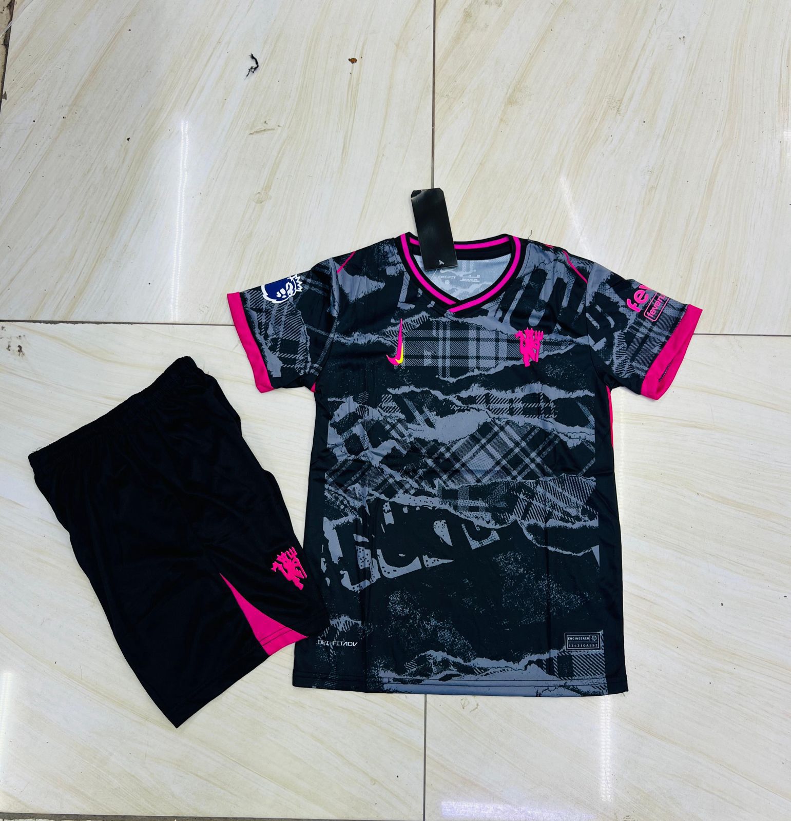 Clothes > Baby Boys > Tops > T-Shirts an shorts