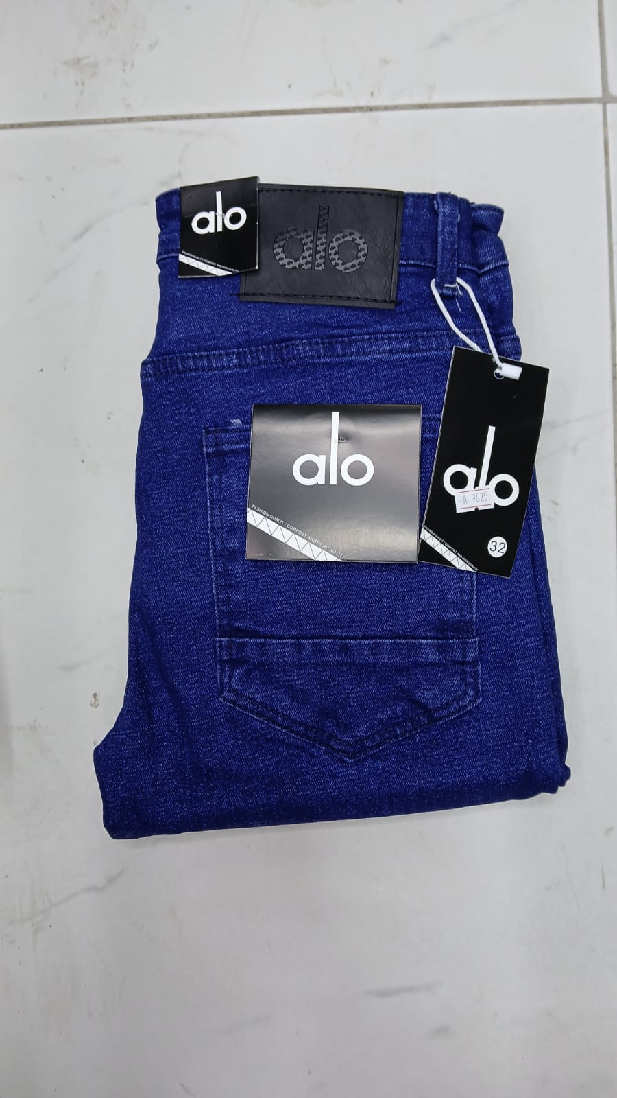 Clothes > Men's Clothing  new Jeans