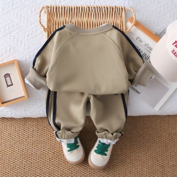 A Two-Piece Set Of Children's Sports Sweatpants And Embroidered Sweatshirts For Boys