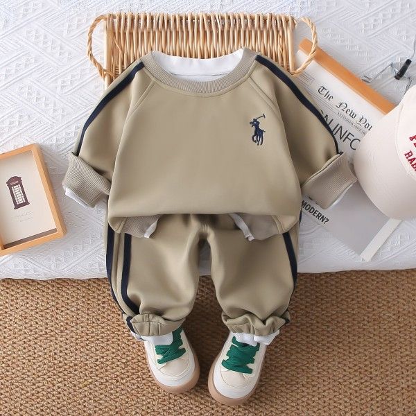 A Two-Piece Set Of Children's Sports Sweatpants And Embroidered Sweatshirts For Boys