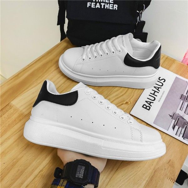 Skateboarding Men's Leather Non-Slip Wear Sports Casual Board Shoes Small White Shoes