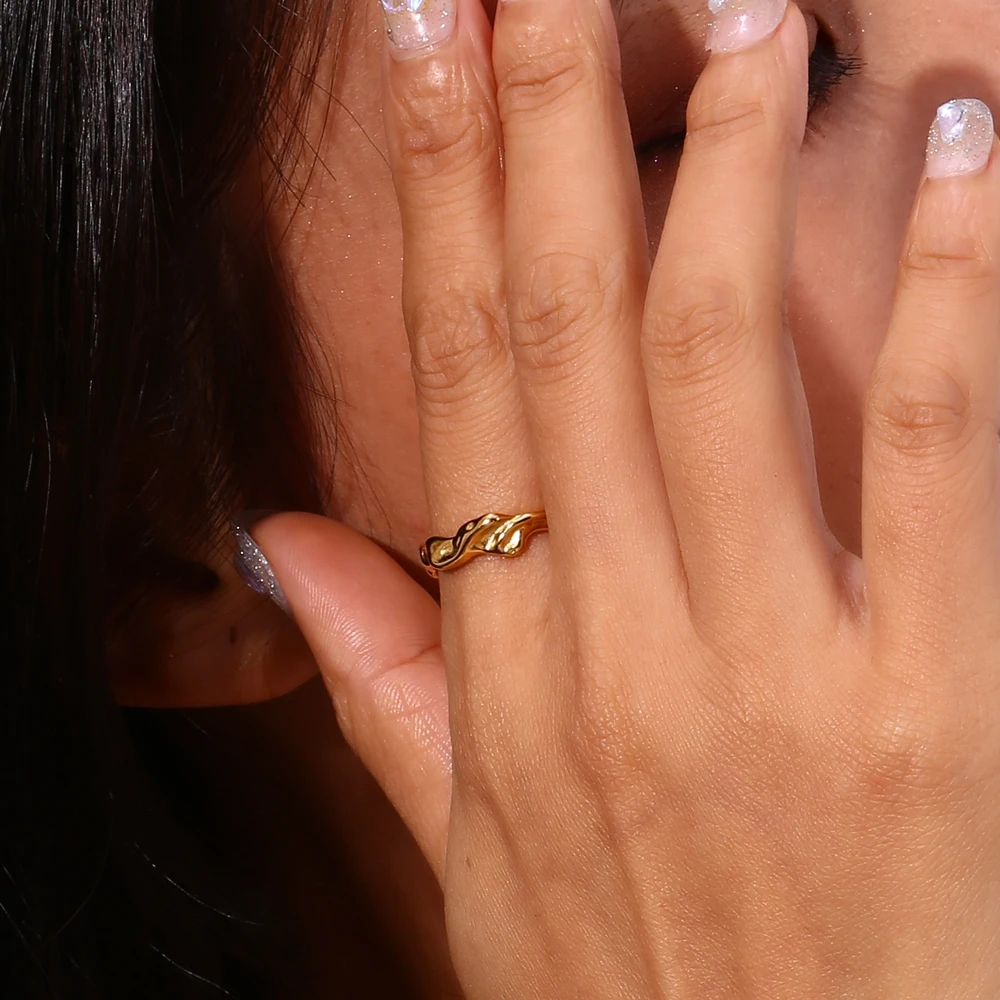 Casting Irregular Water Wave Hammered Gold Plated Index Finger Rings For Woman Minimalist Basics Stainless Steel Rings Jewelry
