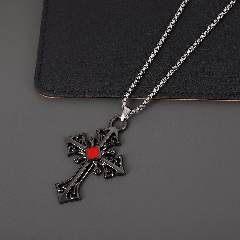 Stylish men's titanium steel retro cross pendant Handsome personality Hip hop accessory necklace collarbone chain jewelry