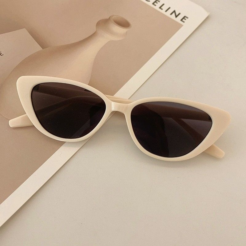 New black cat-eye sunglasses for women senior sense sunglasses for men sunscreen retro fashion pink glasses