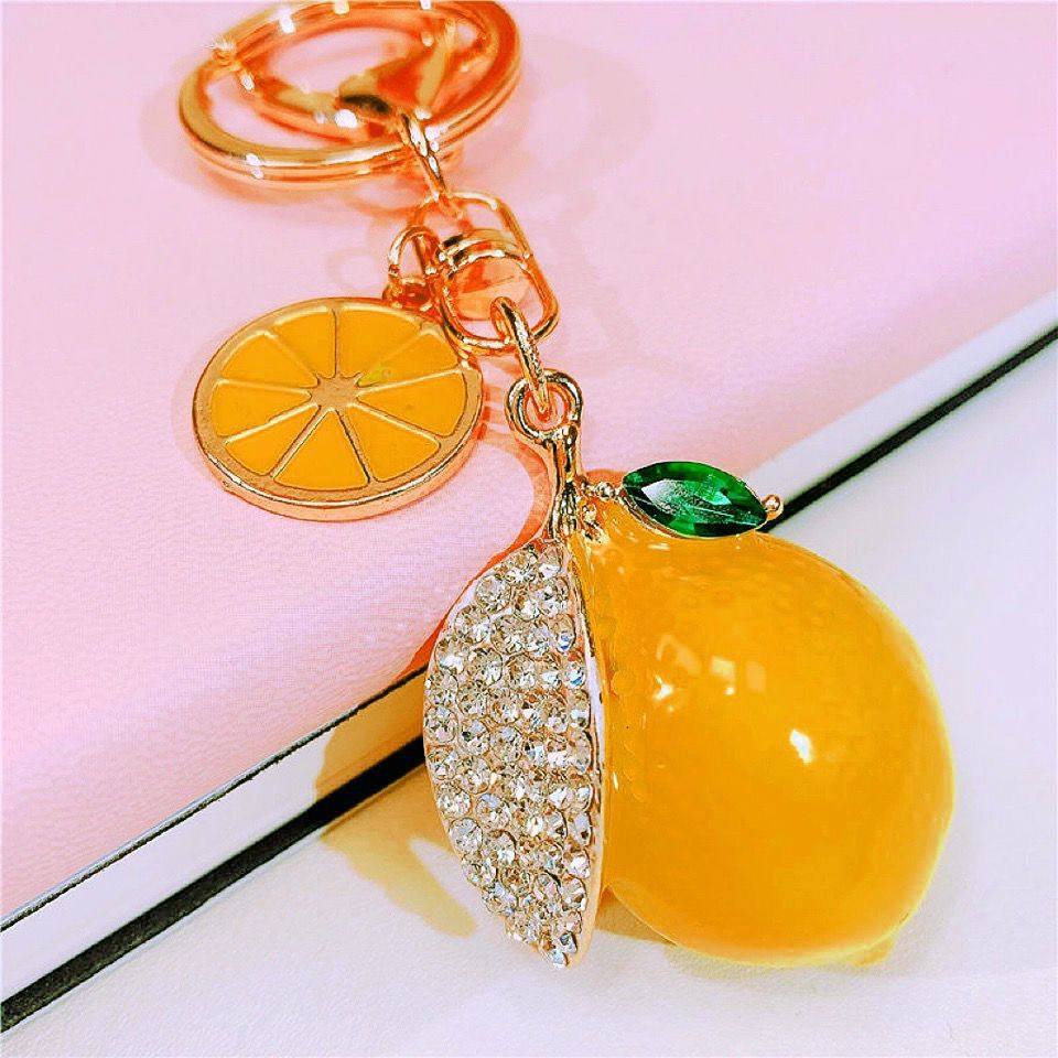 Simulation fruit lemon keychain metal diamond painting oil cute bag pendant Car key Girl schoolbag pendant