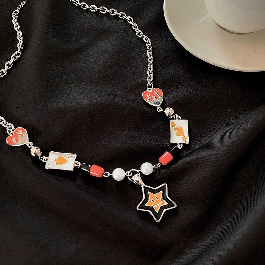 An ins national trend smiling lucky star patchwork necklace for men and women, a hip-hop high-end style collarbone chain hoodie accessory necklace