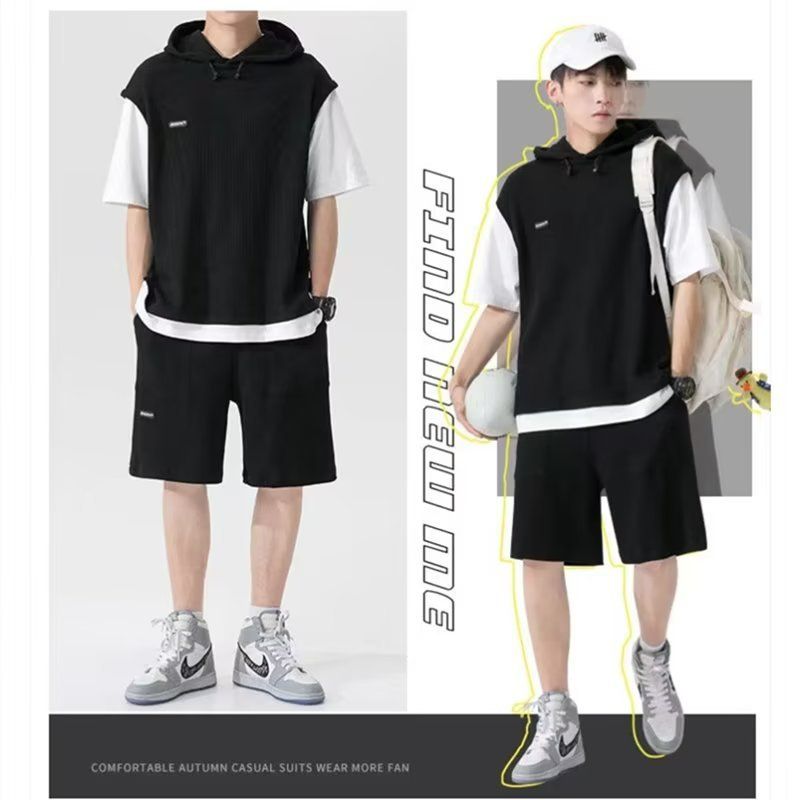 A pair of fake Waffle short-sleeved sportswear men's summer hooded T-shirt and shorts two-piece cool men's wear