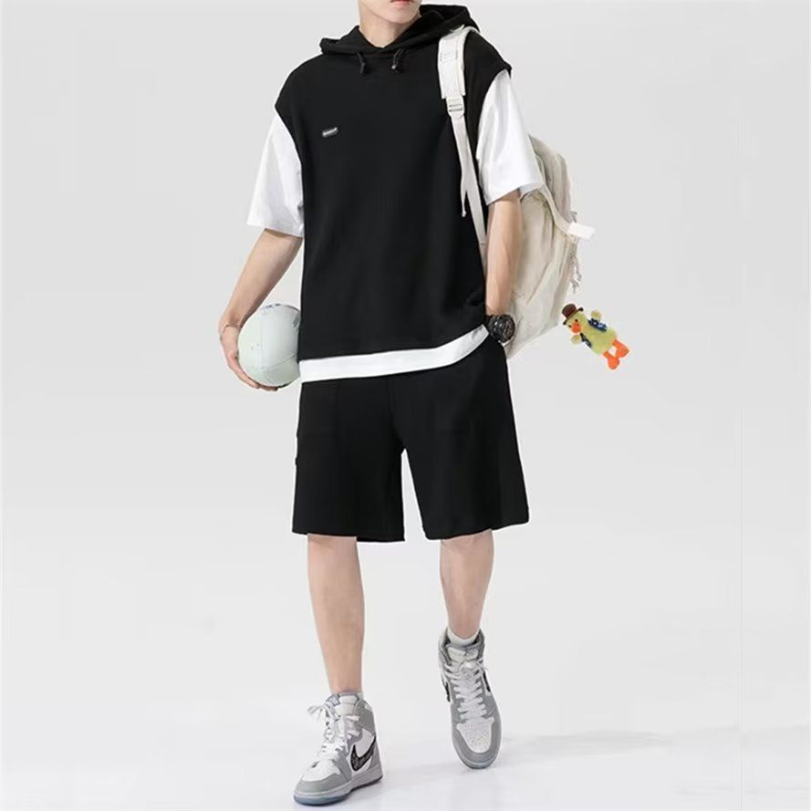 A pair of fake Waffle short-sleeved sportswear men's summer hooded T-shirt and shorts two-piece cool men's wear
