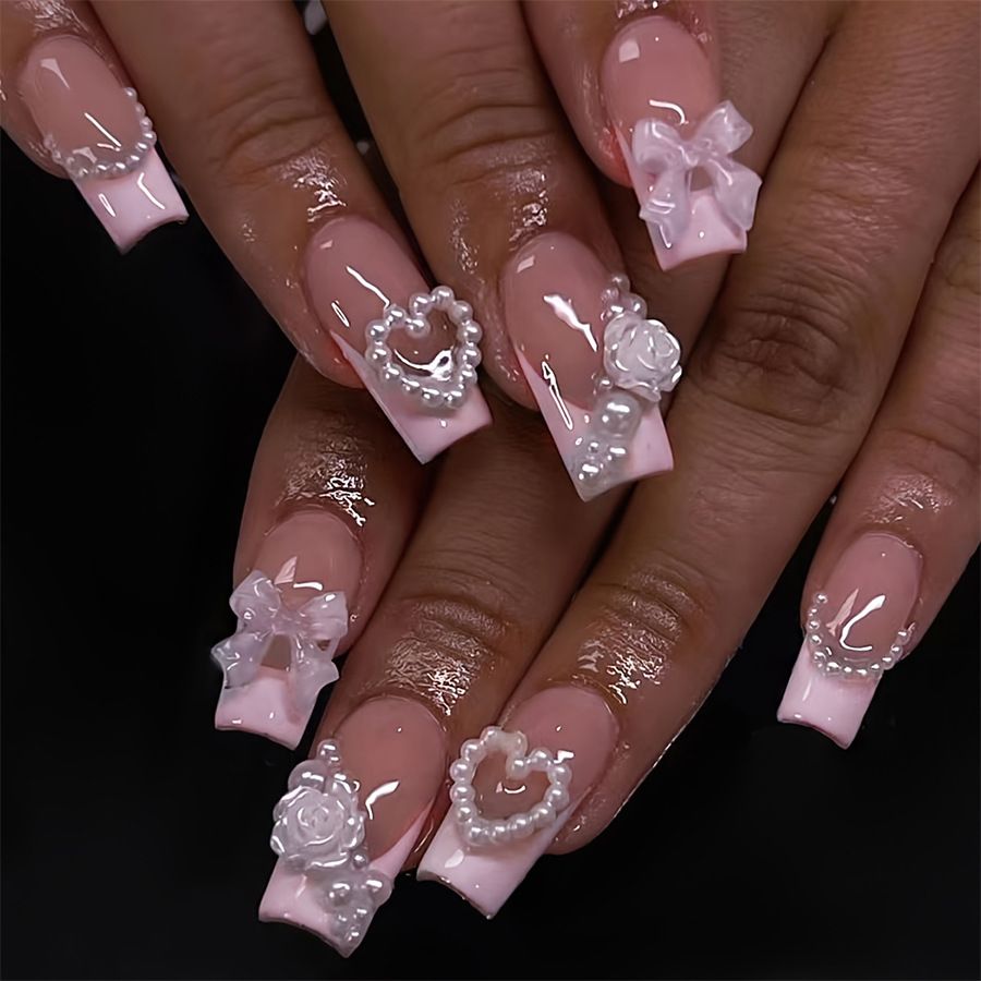 The best-selling wearable nail plate: French heart-shaped pearl detachable fake nail 3d bow nail plate nails