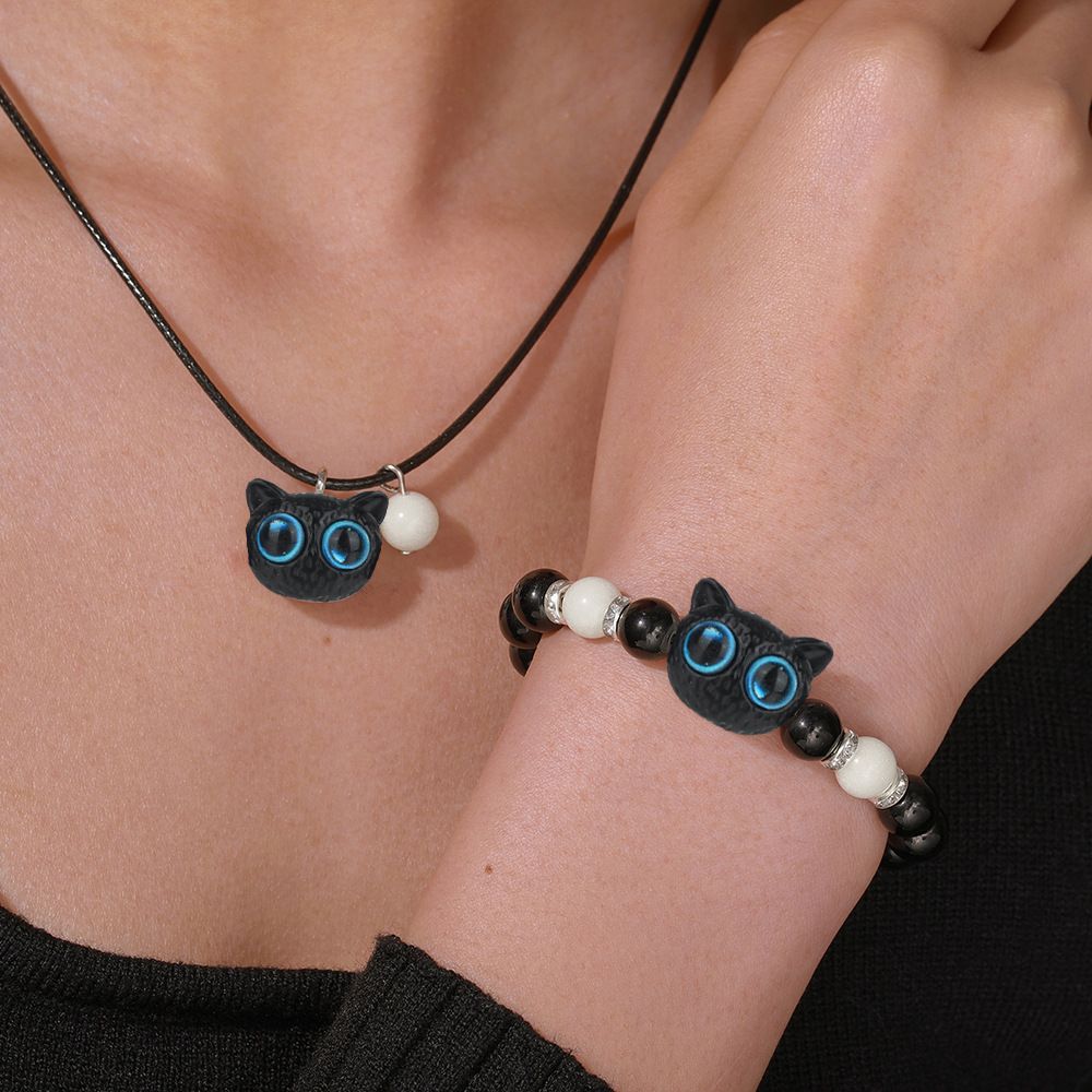 Hot-selling cheese cute little cat luminous bracelet necklace, couple cartoon little black cat accessory necklace
