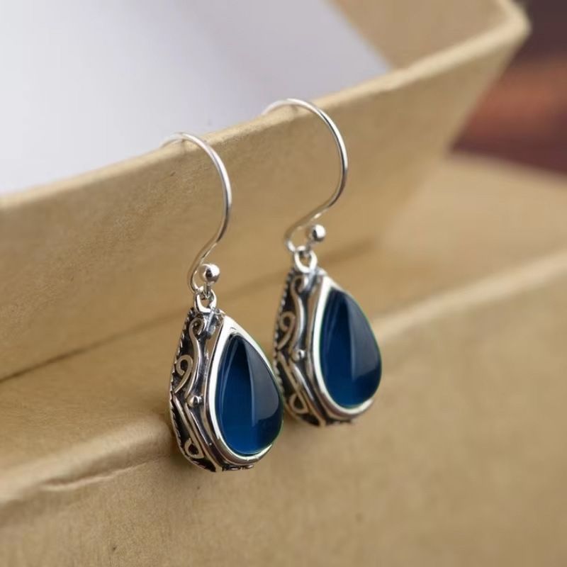 LAZADA's new teardrop-shaped retro aged earrings are ethnic style ancient silver earrings