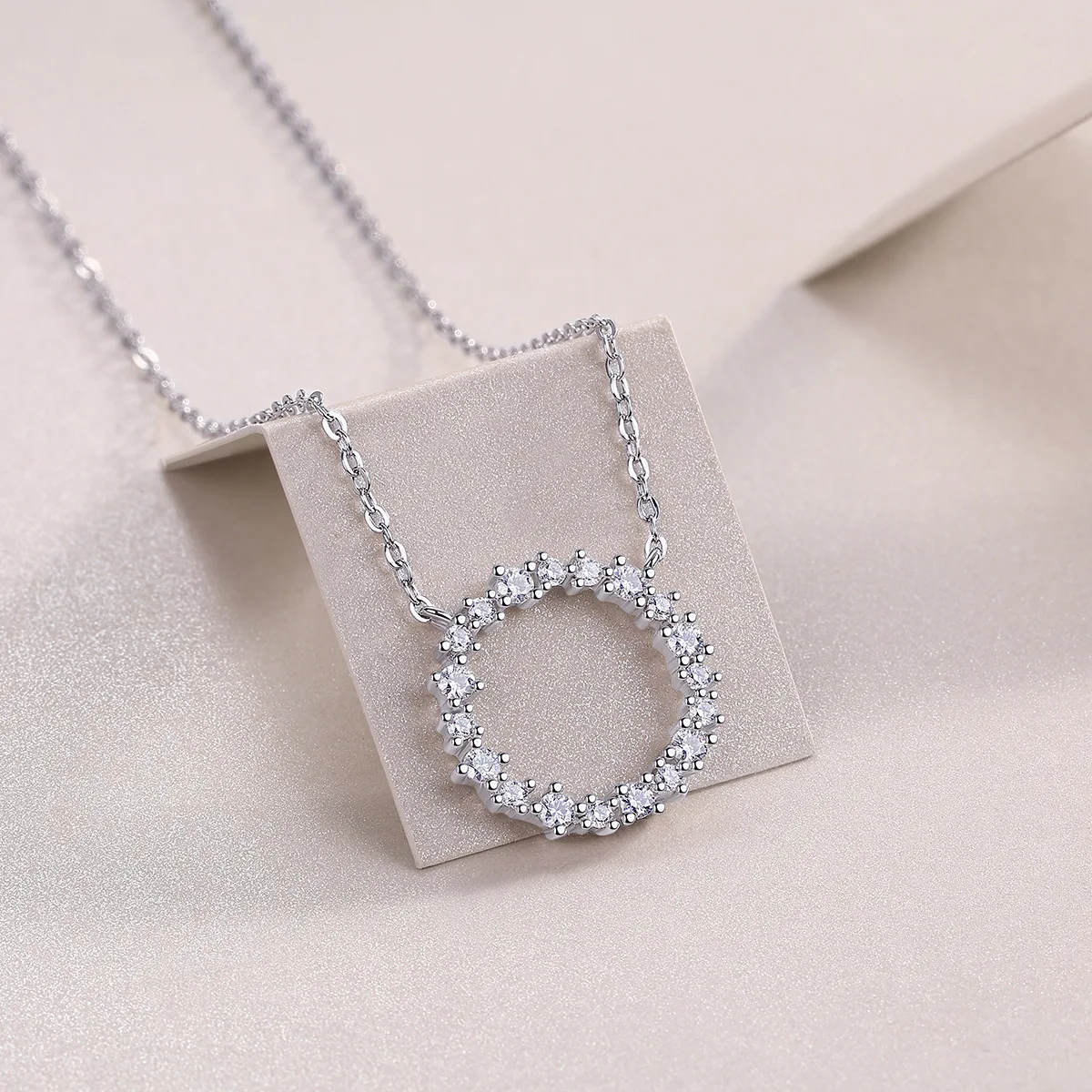 0.4CT D Color Moissanite Circle Pendant Necklace For Women GRA Certified S925 Silver Irregular Circle Charm Necklace Chain
