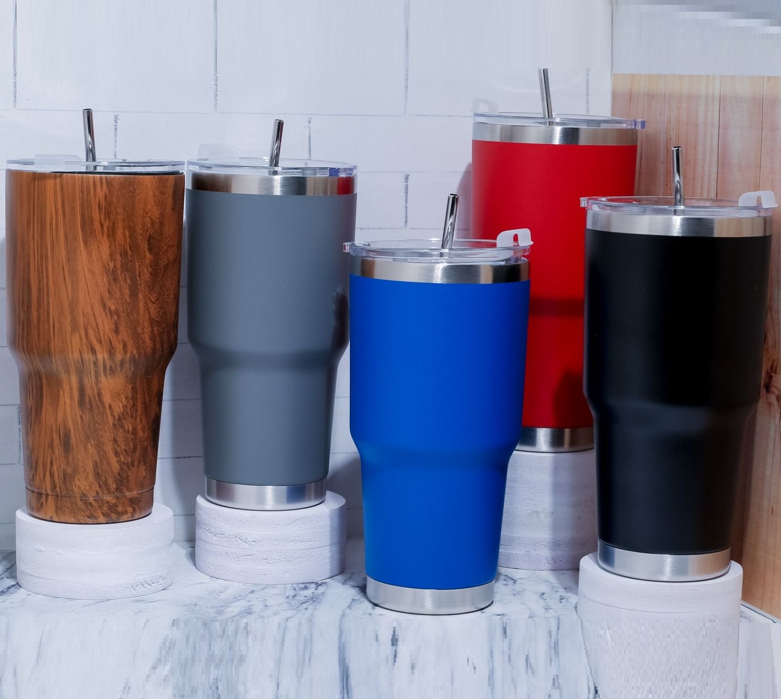 850ml Manual Gift Insulated Double Wall Insulation Thermal Vacuum Cup with Leak Proof Lid and Straw