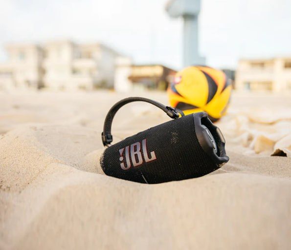 JBL Charge 6 Portable Waterproof and Drop-Proof Bluetooth speaker