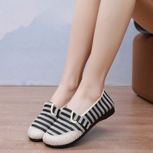 New ethnic style cloth shoes, spring and autumn casual one-foot slip-on comfortable shoes, non-slip shoes, beanie women's cloth shoes