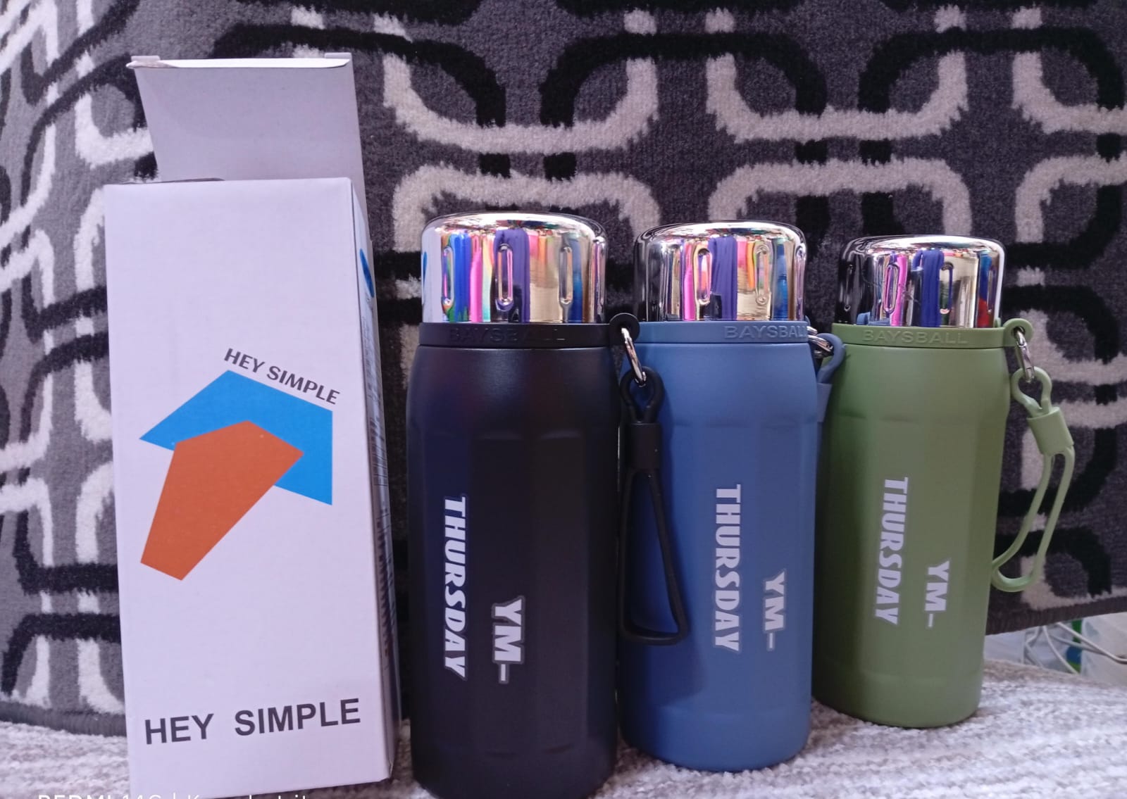 THURSDAY 500 ML UNBREAKABLE STAINLESS STEEL VACUUM FLASK -Features an unbreakable liner and case,Vacuum insulated, Retains hot liquid, Retains cold liquid, Plastic lined insulated stainless steel cup