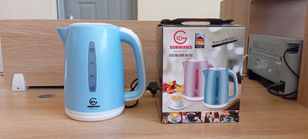 2.3 L EUROCHEF PLASTIC ELECTRIC KETTLE - 2.3 L Capacity
Indicator Lamp, Automatic Switch Off, Water Level Indicator, Removable and Washable Filter, 360-Degree Cordless Power Base .