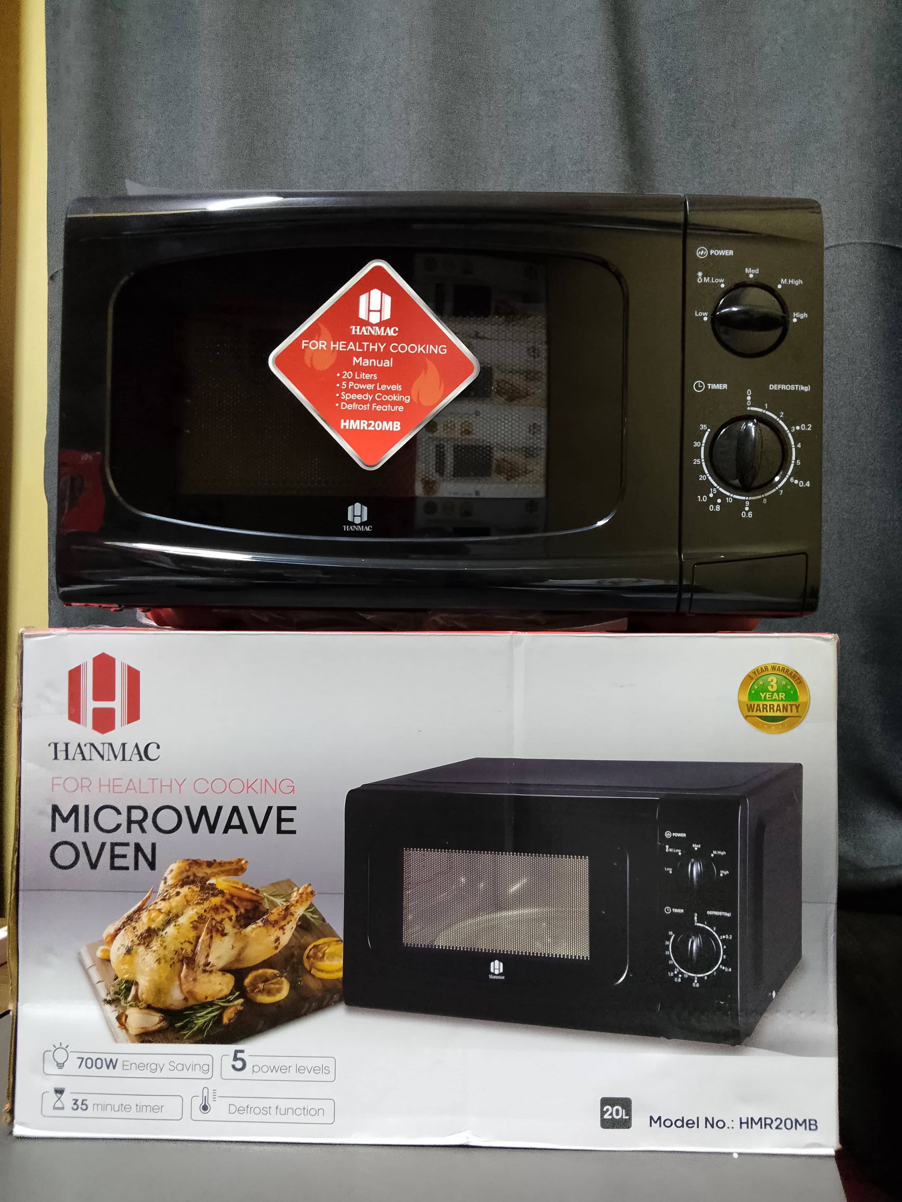 HANMAC (HMR20MB) 20 L MANUAL BLACK MICROWAVE OVEN - 5 Power Levels, Multi-Stage Cooking, Defrost Function , Speedy Cooking, Cooking Completion Signal, Glass Turntable .