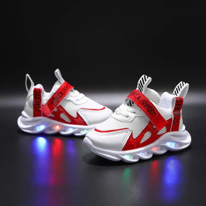 New LED Children Glowing Shoes Baby Luminous Sneakers Boys Lighting Running Shoes Kids Breathable Mesh Sneakers