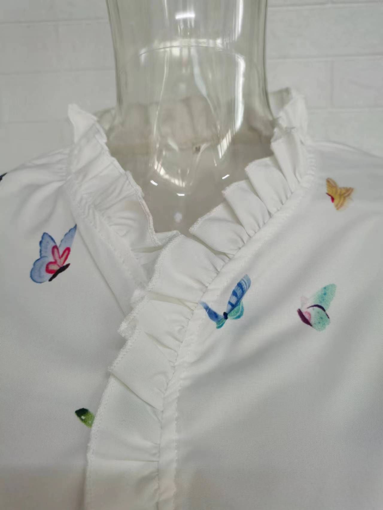 Autumn Fashion Butterfly Print Women Blouses Lace Long Sleeve Ruffle V-Neck Blouse Shirt Casual Tee Tops Elegant Work Shirt